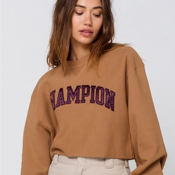 Women’s Reverse Weave Vintage Cropped Champion Crewneck - Picture 1 of 4